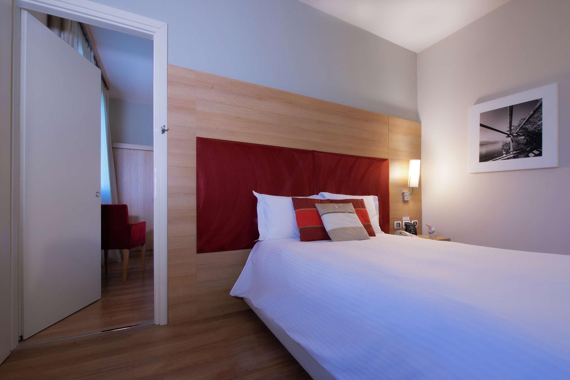 Dolce By Wyndham Milan Malpensa Somma Lombardo Exterior foto
