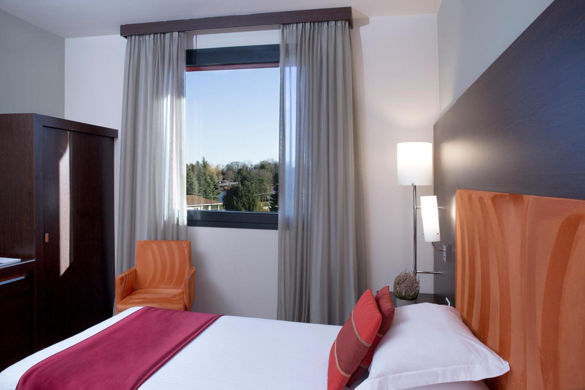 Dolce By Wyndham Milan Malpensa Somma Lombardo Exterior foto